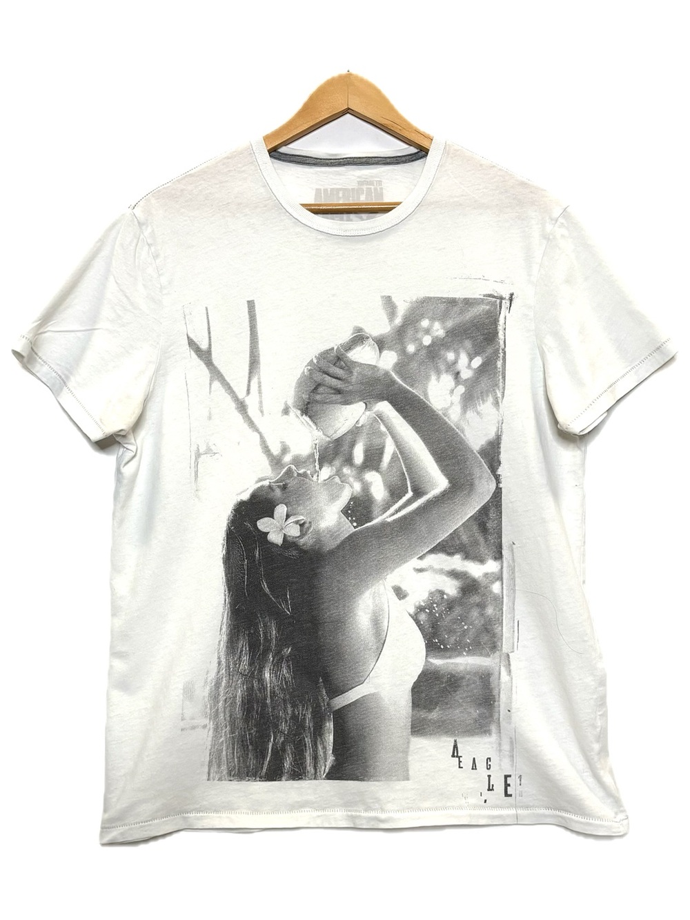 VTG American Eagle Coconut Girl Graphic Tee Mens Size Large Short Sleeve Crew
